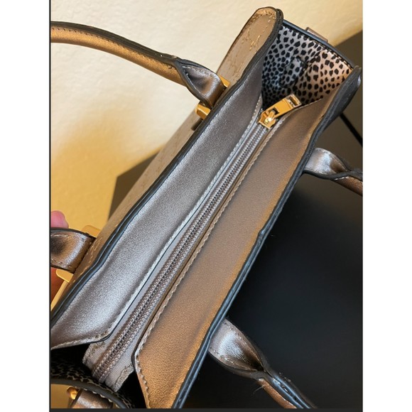 Alyssa Satchel Heart Embossed Bag Purse - Vegan- (Mini Version) NEW - Picture 4 of 11